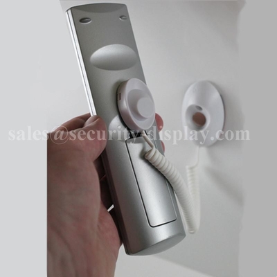 Bungee Security Tether With Magnetic Coupling For Anti Theft Display